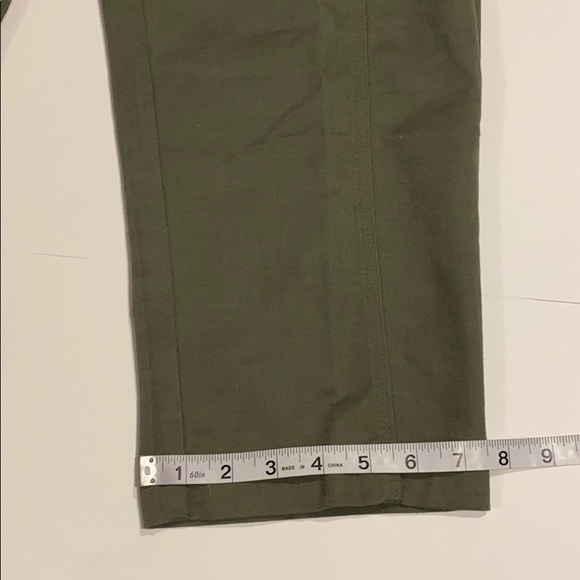 Christopher & Banks SZ 4 Olive Crop Pants D13 - Picture 12 of 12